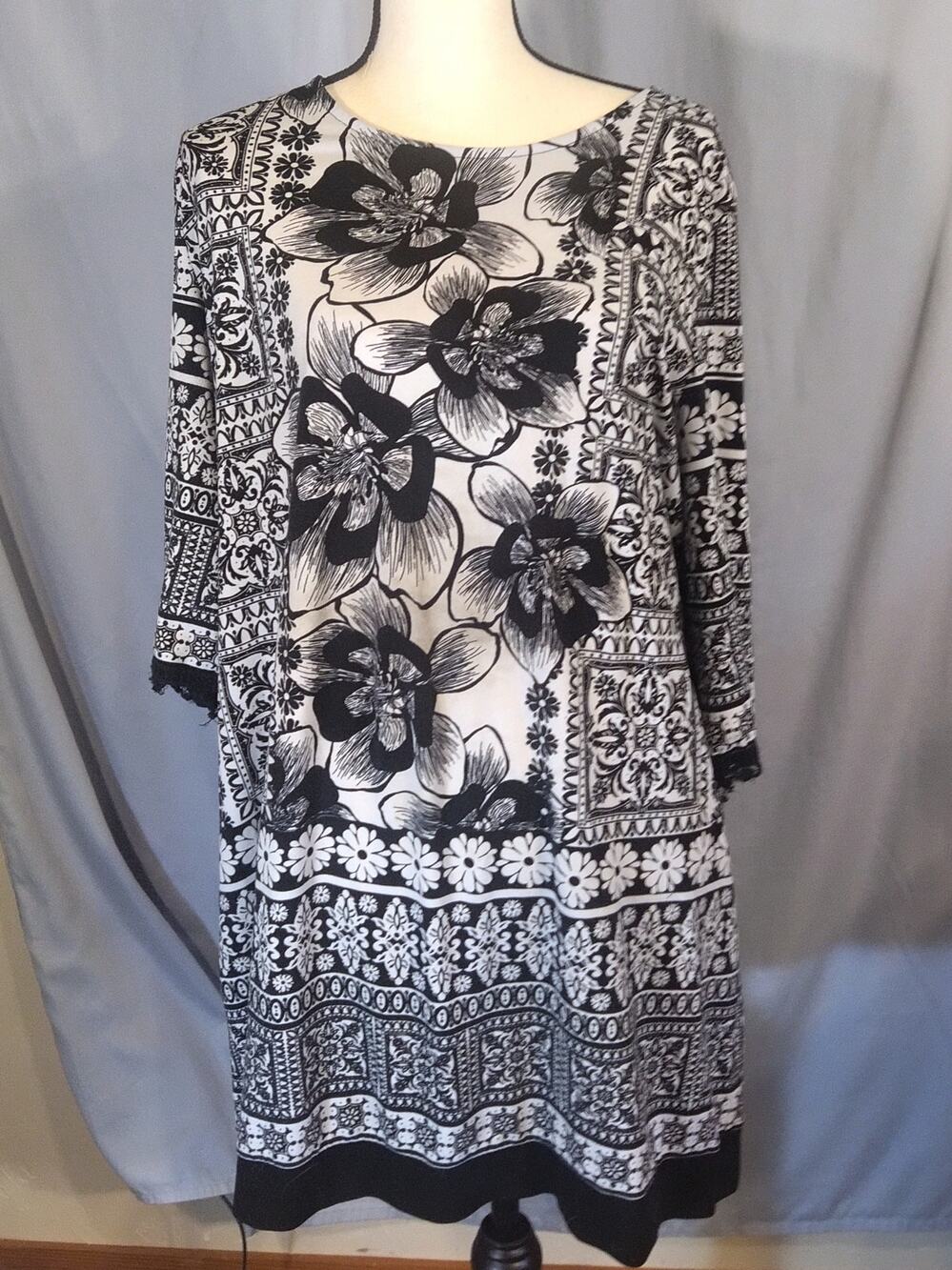 Alfani Black and White Floral Shift Dress